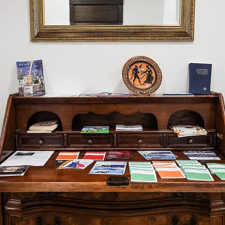 Virgilio ホテル 3*